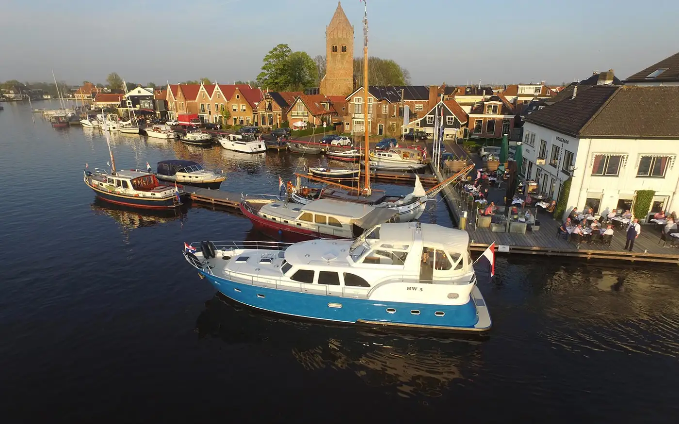 Grou am Pikmeer – Startpunkt für den Bootsurlaub in Friesland